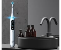 Oral-B Szczoteczka magnetyczna iO10 (biała) - 1131220 - zdjęcie 5